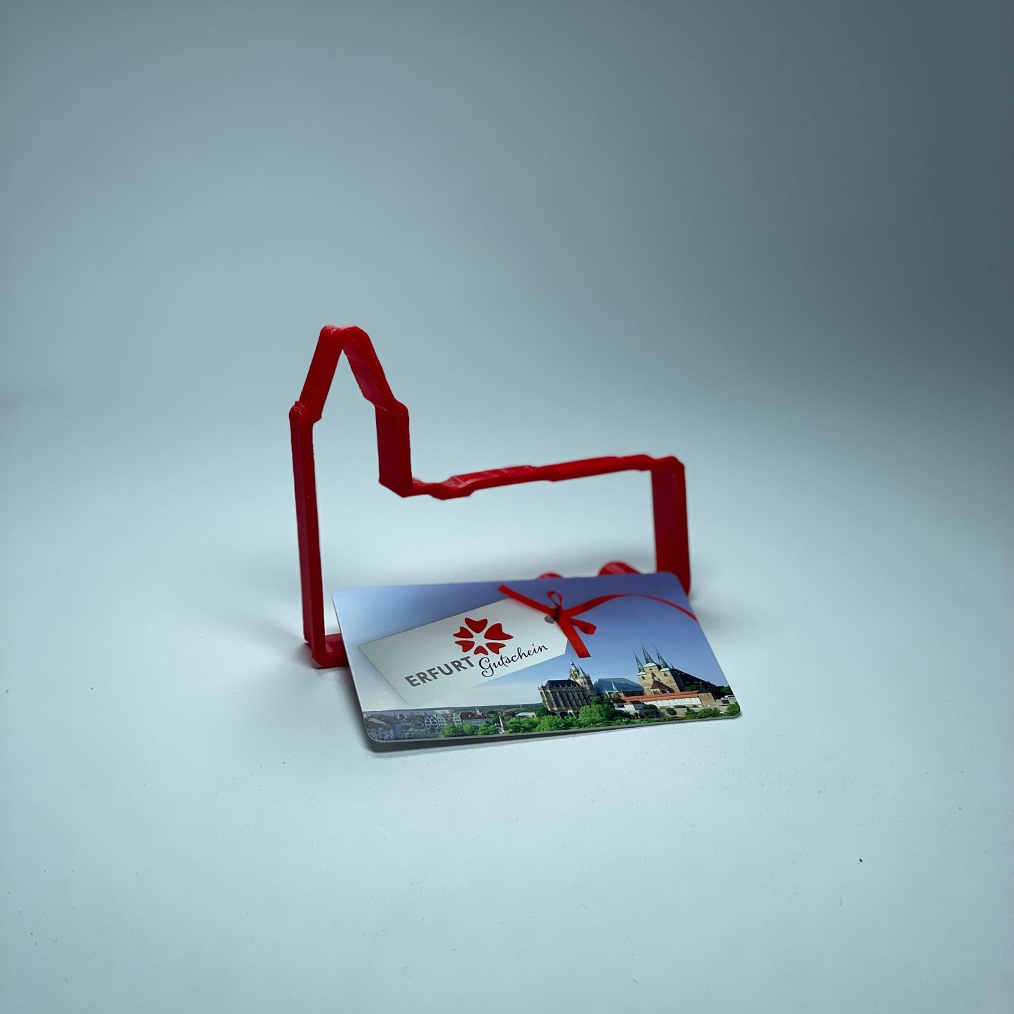 Hochwertige 3D-gedruckte Ausstechform des Erfurter Domensembles, perfekt für die Weihnachtszeit, um detailgetreue Kekse zu backen, inspiriert von den Wahrzeichen der Landeshauptstadt Thüringens.