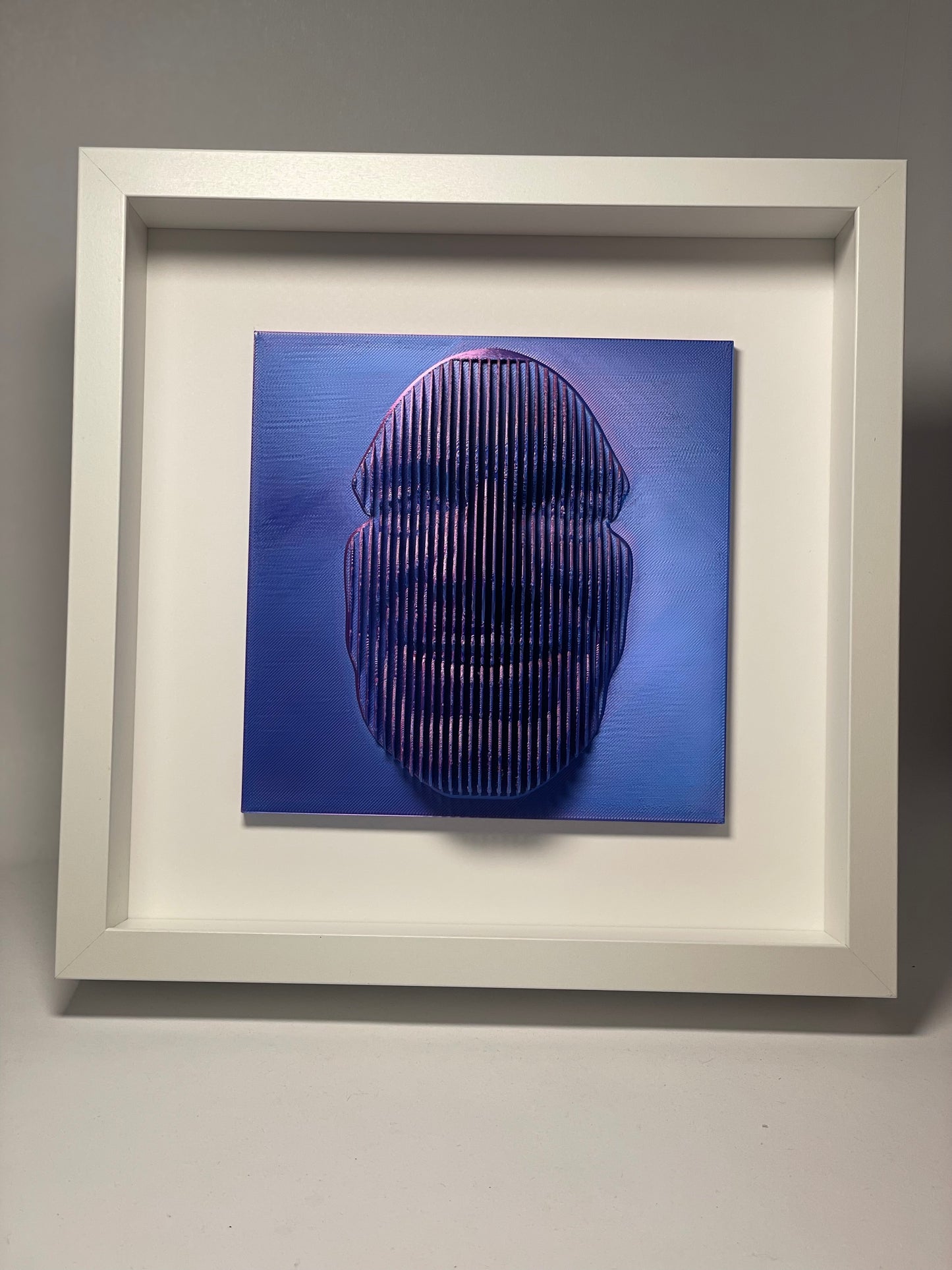 Einzigartiges 3D-Gesichtsrelief – Verewige dein Gesicht in einem plastischen 3D-Druck! Aus deinem Foto wird ein einzigartiges Kunstwerk in Schichten aufgebaut, um realistische Gesichtszüge darzustellen. Gefertigt aus hochwertigem, nachhaltigem PLA, eignet sich dieses individuelle Portrait perfekt als Wanddeko, Geschenk oder als besondere Erinnerung mit persönlichem Charakter.
