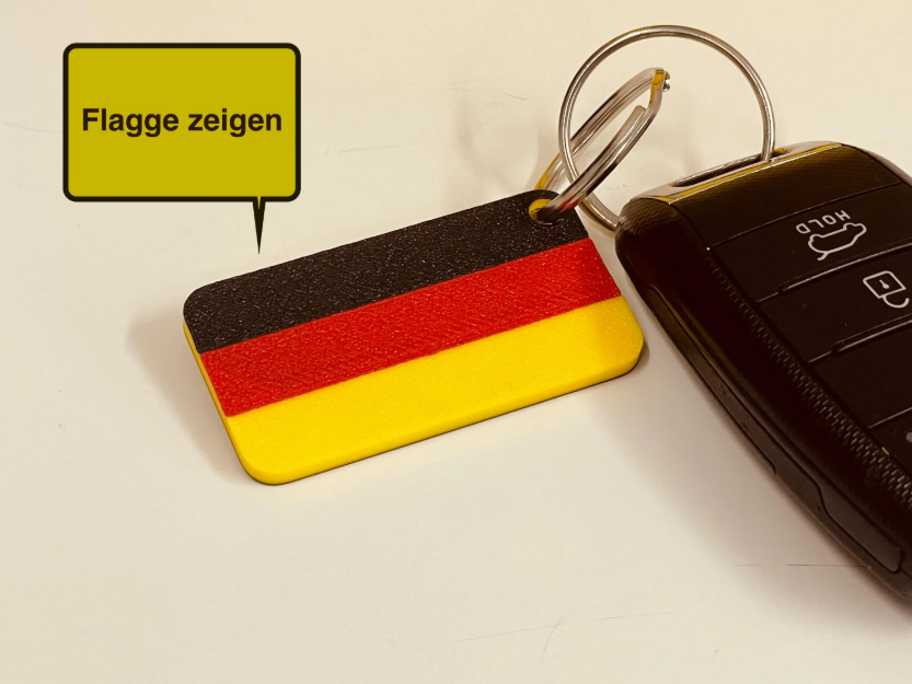Berlin-Schlüsselanhänger mit personalisierbarem NFC-Tag, 3D-gedruckt in detailreichem, mehrfarbigem Design. Made in Germany. Ein einzigartiges Souvenir und praktisches Accessoire für Berlin-Liebhaber.