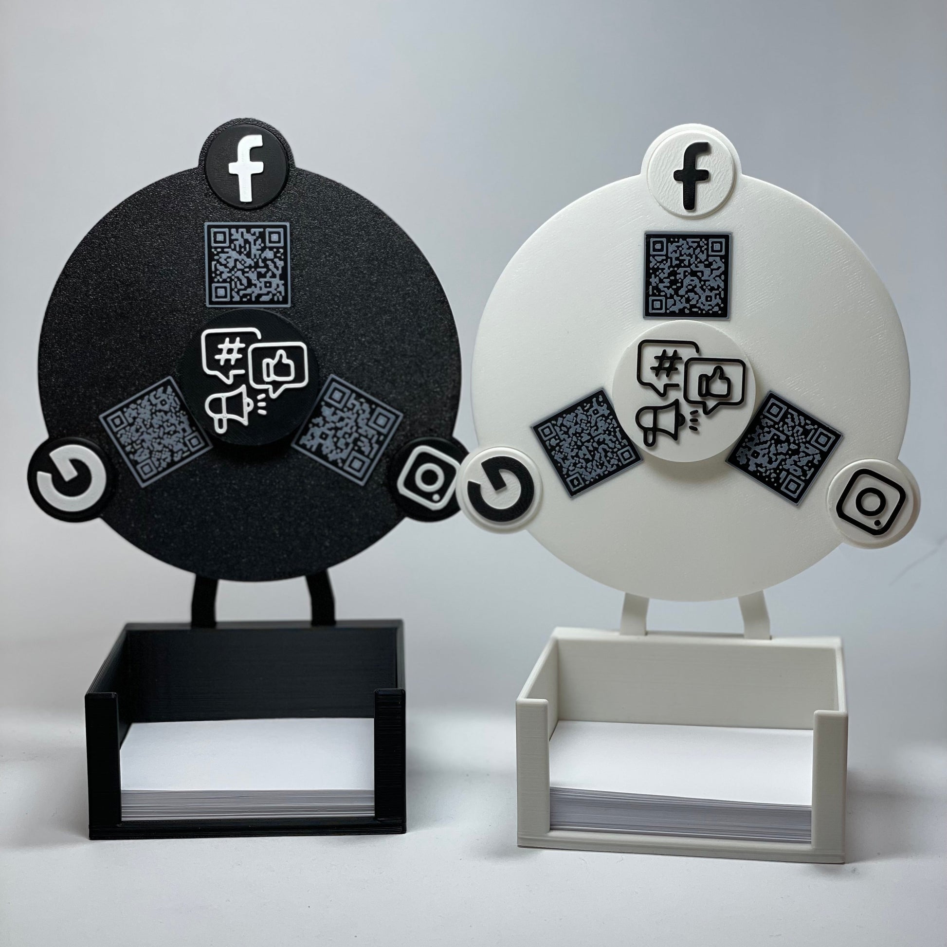 SocialRad 3.0 in klassischem Schwarz: Zeige deinen Kunden, wo sie dich online finden.